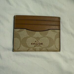 Coach Tan and Cream Card Holder. Brand new with tags!